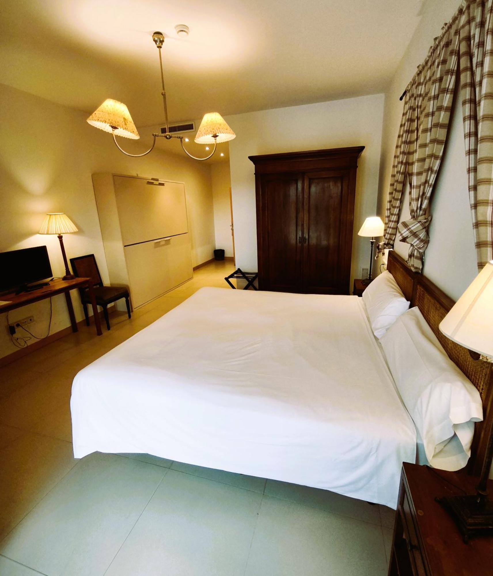 Hotel Villa Marcilla Zewnętrze zdjęcie
