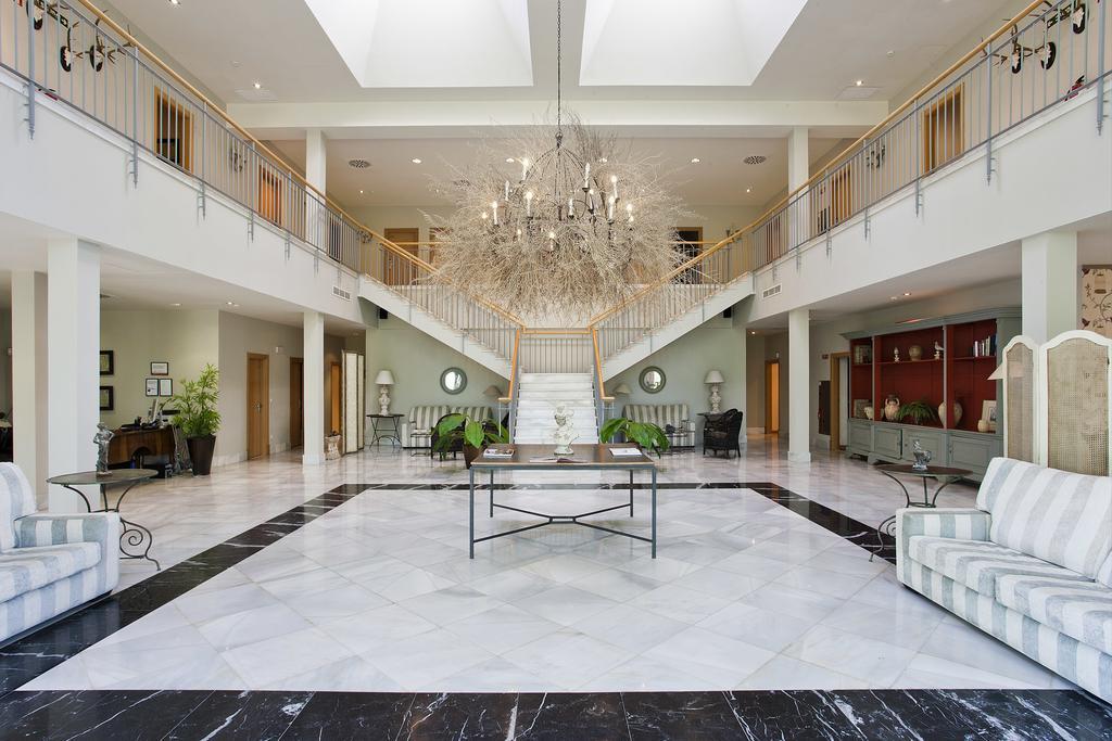 Hotel Villa Marcilla Zewnętrze zdjęcie
