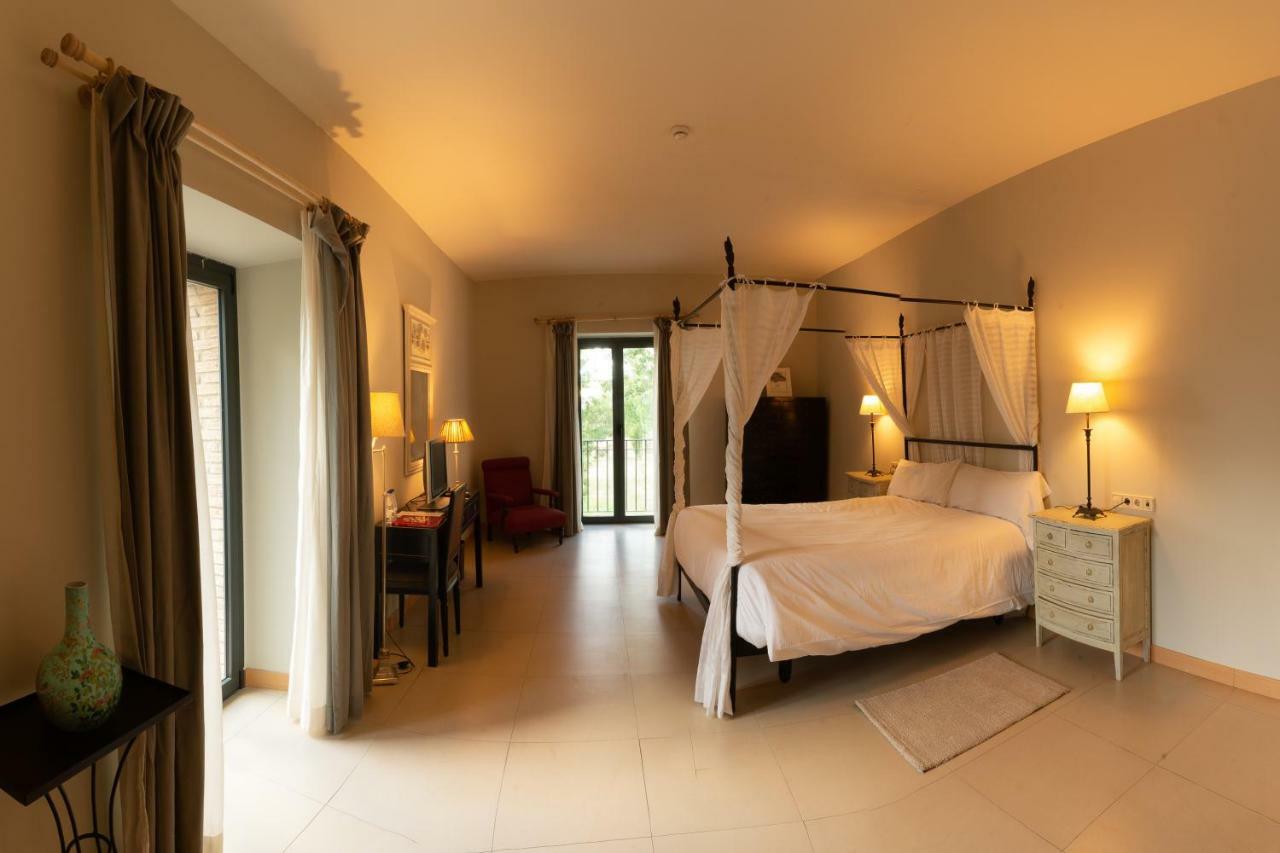 Hotel Villa Marcilla Zewnętrze zdjęcie